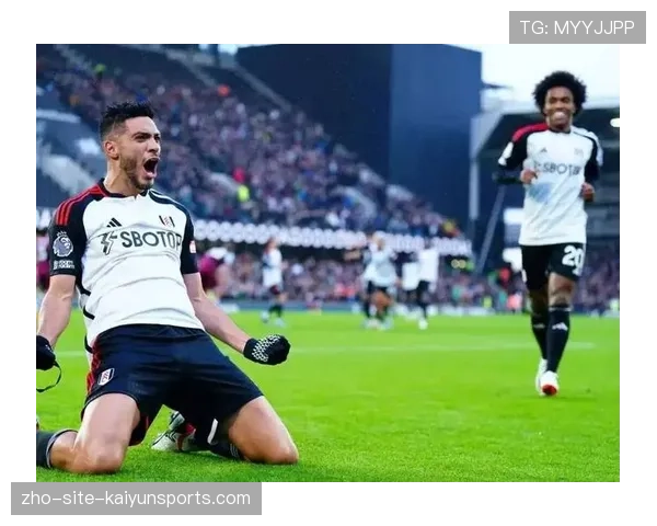 西汉姆联定位球战术奏效 高空球争夺成得分利器